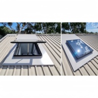 Persienne verticale moderne personnalisée Fenêtre de toit automatique en aluminium pour lucarnes résidentielles en vente