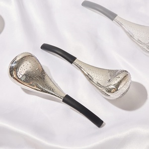 Cuillère <span class=keywords><strong>de</strong></span> massage en acier inoxydable pour compresses chaudes et froides SPA, lifting facial, beauté, cuillère à <span class=keywords><strong>glace</strong></span>, best-seller transfrontalier - Product Image 2