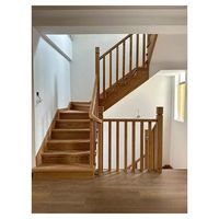 Bestseller Doppelseitige Stringer-Treppe Hochwertige Eichenholz-Stufen Langlebiges Glasgeländer Moderne Innen-Geradtreppe