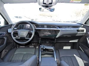 Voiture électrique rapide <span class=keywords><strong>etron</strong></span> <span class=keywords><strong>SPORTBACK</strong></span> avec 5 sièges AWD Nouvelle arrivée Leng - Product Image 4