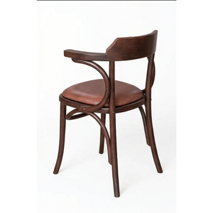 Chaise de café en cuir Bentwood, fabriquée en bois de teck. Parfait pour les salles à manger, les cafés et les salons d'hôtel, son design moderne et organique. - Product Image 1