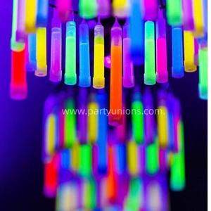 Venta Caliente de Barras Luminosas Brillantes de 6 Pulgadas, Barras Luminosas Multiusos que Brillan en la Oscuridad, Artículos para Fiestas de Neón, Recuerdos Luminosos para Fiestas - Product Image 5