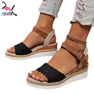 รองเท้าผู้หญิงพื้นป่านแบบหนา ส้นเตารีด ปลายเปิด - Product Image 5