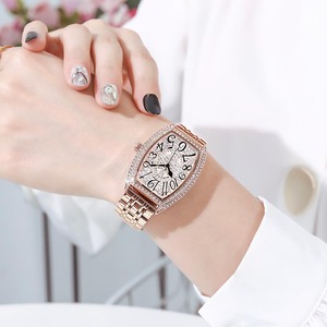 Bán Buôn Tùy Chỉnh Sang Trọng Thể Thao Thạch Anh Xem Với Kim Cương-Nạm Gymos Bảy Hạt Ban Nhạc Thép Rượu Vang Thùng Loại F Quay Số - Product Image 3