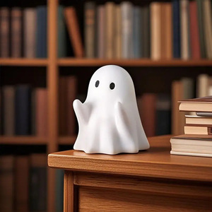 Portalápices Decorativo de Resina con Diseño de Fantasma, Multifuncional y Adorable para el Hogar, la Oficina o el Escritorio, con Estilo Romántico - Product Image 5