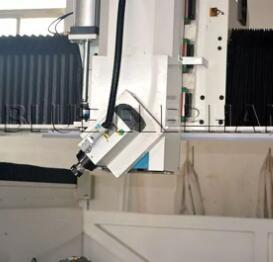 Routeur CNC EPS avec machine de gravure à changement d'outil automatique linéaire, machines cnc pour eps à vendre - Product Image 3