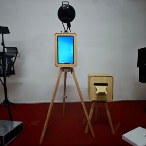 Stand d'impression <span class=keywords><strong>photo</strong></span> rétro vintage en bois, vente directe usine, pour événements de mariage, personnalisable, avec imprimante intégré<span class=keywords><strong>e</strong></span>, appareil <span class=keywords><strong>photo</strong></span> en libre-service - Product Image 5