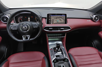 Voiture d'occasion de haute qualité MG HS 2019 blanche 30T Auto Trophy, voitures d'occasion à l'exportation