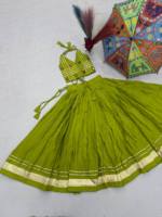Set Lehenga Choli Anak Perempuan Kualitas Ekspor untuk Navratri, Gaun Chaniya Choli Tradisional untuk Garba dan Dandiya Tersedia dengan Harga Ekspor