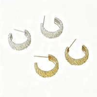 Anting Tusuk Wanita Model Lengkung C Geometris Sederhana nan Indah, Perhiasan Hadiah untuk Pemakaian Sehari-hari, Gaya Korea