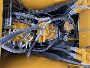 Excavadora Sany SY135C, gran capacidad de carga, fabricada en China, excavadora Sany 135 C usada, venta de componentes de núcleo de bomba de motor enfocada - Product Image 5