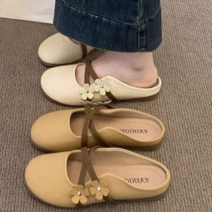 2026 Autumn Color Half Slippers Women One Step on Closed Toe <b>Soft</b> Sole Outdoor Street Fashion <b>Shoes</b> - Product Image 2