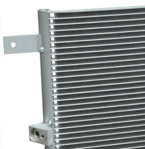 ระบบปรับอากาศรถยนต์ คอนเดนเซอร์แบบไหลขนานสำหรับ Ford F-150 ปี 2015-2016 OEM FL3Z19712A/FL3Z19712C - Product Image 3