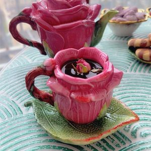 Set di Caffettiera e Teiera in Porcellana con <span class=keywords><strong>Rose</strong></span> 3D Dipinte a Mano, Fiori Rossi e Foglie Verdi, Set Durevole di 5 Pezzi - Product Image 5