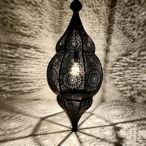 Lanterne marocaine porte-bougie en métal découpé, lampe suspendue décorative, pot lumineux pour la maison, les mariages et les restaurants - Product Image 1