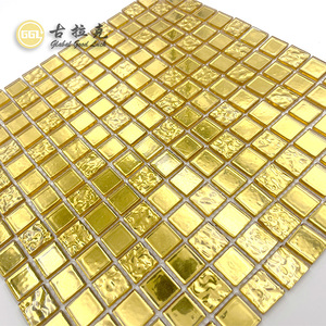 <span class=keywords><strong>Mini</strong></span> Mosaicos Cuadrados de Vidrio Dorado con Superficie Brillante para Decoración Interior de Vestíbulos de Hotel, Penthouses, Galerías y Espacios Comerciales - Product Image 4