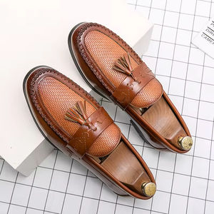 Zapatos de Vestir Formales de Estilo Italiano de Lujo para Hombre, Zapatos Oxford de Cuero Bordado Hechos a Mano, Ligeros para Otoño y Bodas - Product Image 6