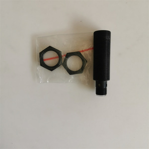 Capteur de proximité Pepperl+Fuchs NRB5-18GM50-E2-C-V1 inductif 50 mm IP67 18 V Corps en laiton - Product Image 2