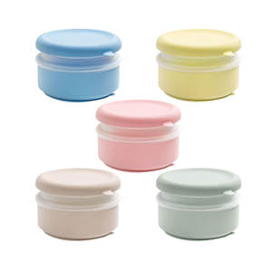 Grosir Set mangkuk makanan ringan tahan air lipat anti-jatuh warna-warni mangkuk isap silikon makan makanan dapat dilipat anjing kucing - Product Image 1