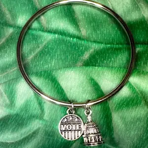 Bracciale Rigido in Acciaio Inossidabile Vote - Product Image 1