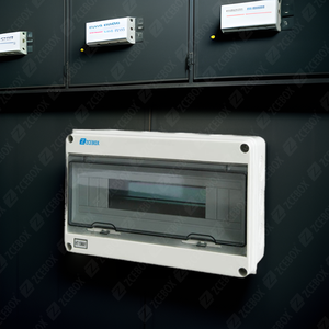 ZCEBOX 2 pôle montage en surface IP65 imperméable TSM Boîtier de distribution électrique câble rail Chine équipements électriques <span class=keywords><strong>sup</strong></span> - Product Image 3