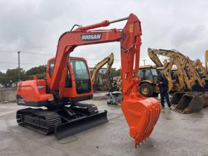 เครื่องขุด DX75 Doosan ระบบไฮดรอลิกขนาด7ตันสำหรับงานวิศวกรรมโยธาและงานโครงสร้างพื้นฐาน - Product Image 2
