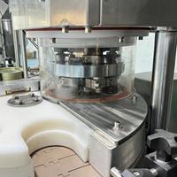 Machine de scellage sous vide automatique à grande vitesse pour aliments en conserve de fruits ronds Ligne de production