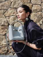 Borsa a Secchiello in Vera Pelle con Grana Morbida Effetto Litchi, Tendenza 2026, Minimalista con Manico Superiore per Donne, Vendita all'Ingrosso
