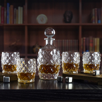NOVARE Nouveau Design Carafe à Whisky en verre de forme carrée Carafe en cristal avec 4 verres doubles à l'ancienne
