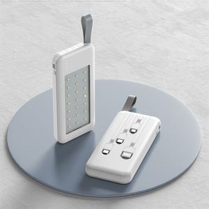 Lampe de camping extérieure et chargeur mobile 10000mAh 30000mAh 10W, batterie externe multifonctionnelle avec logo personnalisé et 4 câbles - Product Image 5