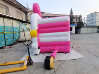Stand de crème glacée bon marché, petite voiture gonflable gonflable gonflable gonflable rose château commercial tracteur rebond maison jouet pour enfants