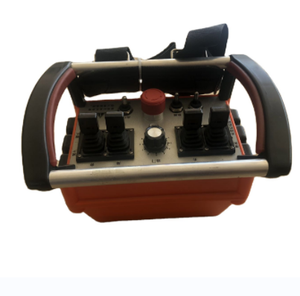 Camion grue télécommandé 4 fonctions de marque YLB, grue de tracteur Fendt, commandes proportionnelles sans fil, moteur 12V/24V, origine Shandong, garantie 1 an - Product Image 1
