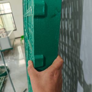 Solución <span class=keywords><strong>Llave</strong></span> <span class=keywords><strong>en</strong></span> <span class=keywords><strong>Mano</strong></span>: Piso <span class=keywords><strong>de</strong></span> Plástico Aislado y Sellado con Rejillas para <span class=keywords><strong>Cerdos</strong></span>, Solución Rentable para la Cría <span class=keywords><strong>de</strong></span> <span class=keywords><strong>Cerdos</strong></span>, Rejillas para Pisos <span class=keywords><strong>de</strong></span> <span class=keywords><strong>Cerdos</strong></span> - Product Image 4