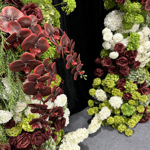 Arco de Flores Artificiales de Seda de Alta Gama, Hecho a Mano, Moderno, con Hortensias y Rosas Realistas, Color Personalizado, Decoración para Bodas - Product Image 4