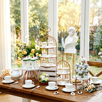 Support à gâteaux pour réceptions de mariage et tables de desserts