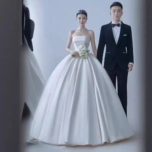 Strapless Ball Gown Wedding Dress Satin Natural Waistline Long Train Korean Style Simple Elegant Studio Photoshoot Outfit - Product Image 1