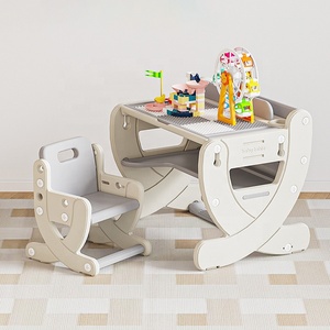 Mesa multifuncional para niños y <span class=keywords><strong>2</strong></span> sillas Set Graffiti Building Blocks Mesa de doble cara Mesa de juego para niños pequeños con cajones - Product Image 1