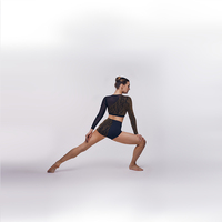 Nouvel arrivage de conception d'usine haut court à manches longues avec ensemble de 2 pièces de danse courte chaude vêtements de danse pour adultes