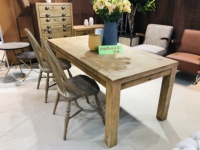 Ensemble de table à manger carrée antique en bois massif récupéré avec 6 chaises pour salle à manger et restaurant