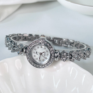 Reloj de pulsera de cuarzo para mujer, estilo coreano minimalista, elegante reloj de pulsera para damas - Product Image 2