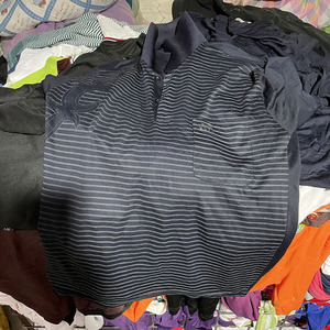 Vêtements d'occasion colorés, t-shirts imprimés pour hommes, vente en gros pour l'Afrique - Product Image 4