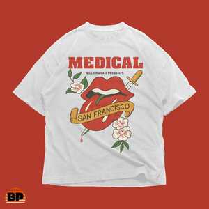 T-shirt grafica Medical San Francisco oversize unisex vintage streetwear estetica retrò rock - Product Image 1