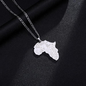 Collier chaîne en acier inoxydable doré et argenté avec pendentif carte d'Afrique personnalisé, vente en gros de mode pour hommes et femmes - Product Image 4