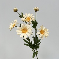 6 Tangkai Bunga Daisy Buatan dari Sutra, Bunga Palsu Buatan Tangan, Realistis, Putih Kuning, Dekorasi Tengah untuk Pernikahan dan Rumah