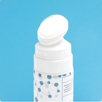 Tube en plastique cosmétique blanc souple avec brosse en silicone pour mousse nettoyante visage