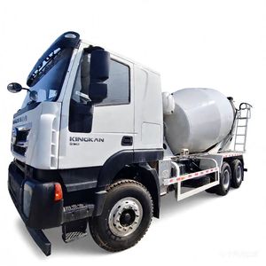 Camion malaxeur à béton SAIC Hongyan 6x4 12m³ 14m³ 16m³ pour la construction - Product Image 1