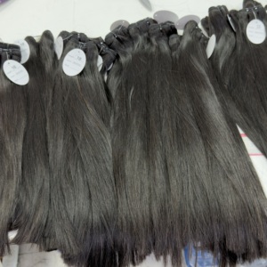 Extensions de <span class=keywords><strong>cheveux</strong></span> humains bruts indiens ondulés et <span class=keywords><strong>bouclés</strong></span> les plus vendues, 100 % naturels, <span class=keywords><strong>cheveux</strong></span> <span class=keywords><strong>bouclés</strong></span> vietnamiens et birmans, mèches de <span class=keywords><strong>cheveux</strong></span> non traités - Product Image 3