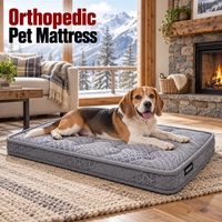 Matelas orthopédique pour chien avec hauteur totale sélectionnable et dessus gris matelassé ondulé avec housse amovible