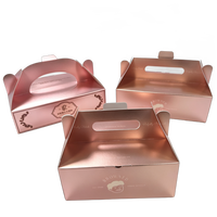 Boîte cadeau haut de gamme en carton doré, emballage en carton artistique doré, effet de marquage à chaud doré pour boîte à pâtisserie avec poignée