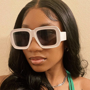 Gafas de Sol Personalizadas de Alta Calidad, Modernas, para Fotos de Calle, Protección Solar - Product Image 1